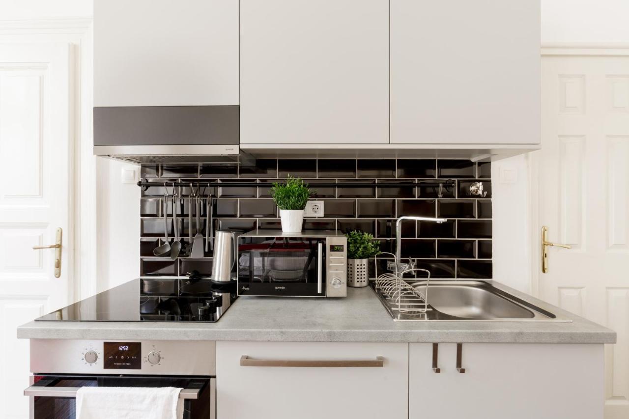 Apartmán Red Dot Two - New Unit In The Heart Of Party Town Budapešť Exteriér fotografie