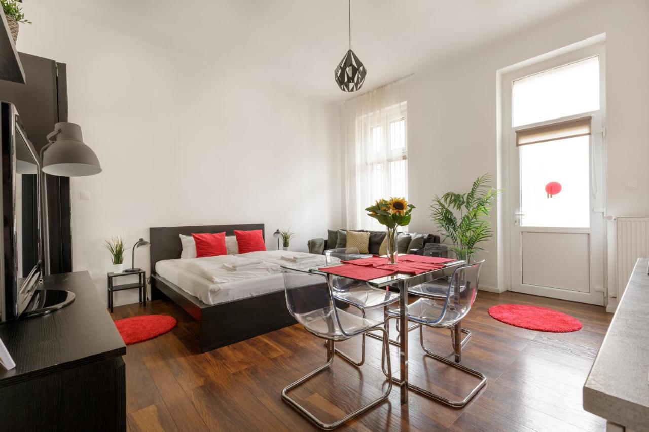 Apartmán Red Dot Two - New Unit In The Heart Of Party Town Budapešť Exteriér fotografie